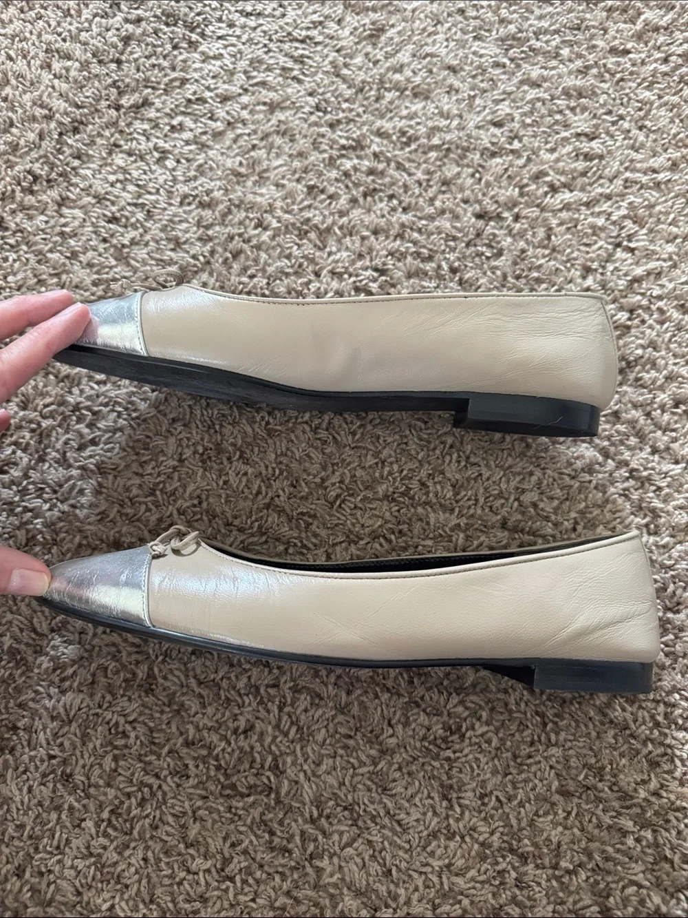 Tory Burch Cap-Toe Leather Ballet Flats in Oyster/Silver